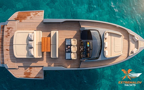 Аренда Cranchi A46 Luxury Tender на Сардинии, откидные борта увеличивающие площадь